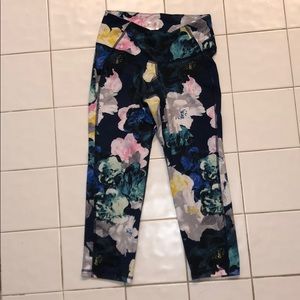Old Navy Active Capri Leggings